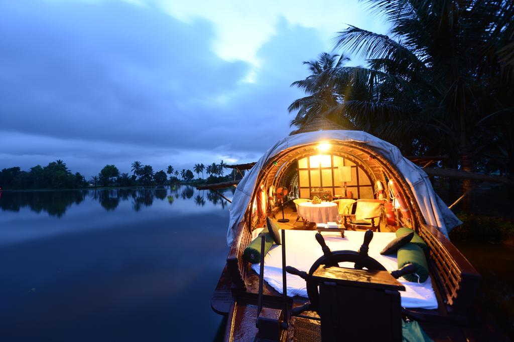 Hotel Spice Coast Cruises - Houseboat, A Cgh Earth Experience Alappuzha Zewnętrze zdjęcie