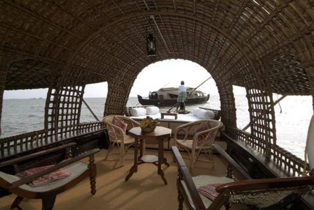Hotel Spice Coast Cruises - Houseboat, A Cgh Earth Experience Alappuzha Zewnętrze zdjęcie